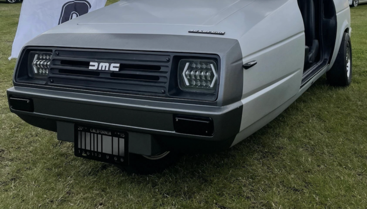 Ritorno al Futuro discutibile con la DeLorean a tre ruote - Foto 2 di 7