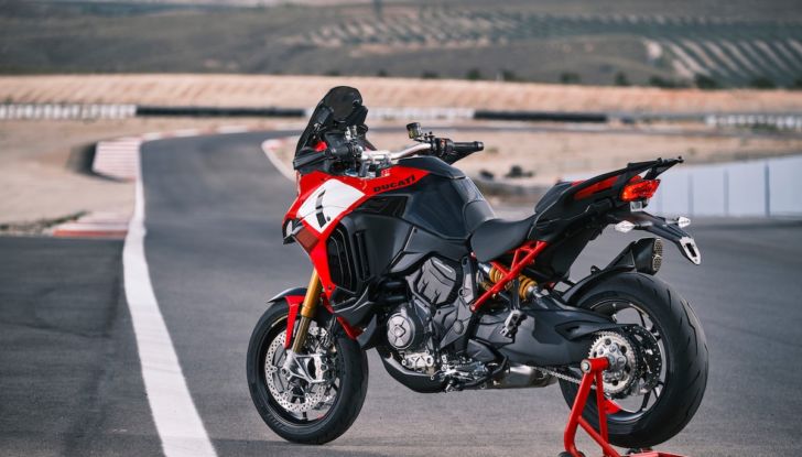 Nuova Ducati V4 Pikes Peak, la Multistrada più sportiva di sempre - Foto 5 di 9
