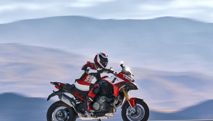 Nuova Ducati V4 Pikes Peak, la Multistrada più sportiva di sempre - Foto 7 di 9