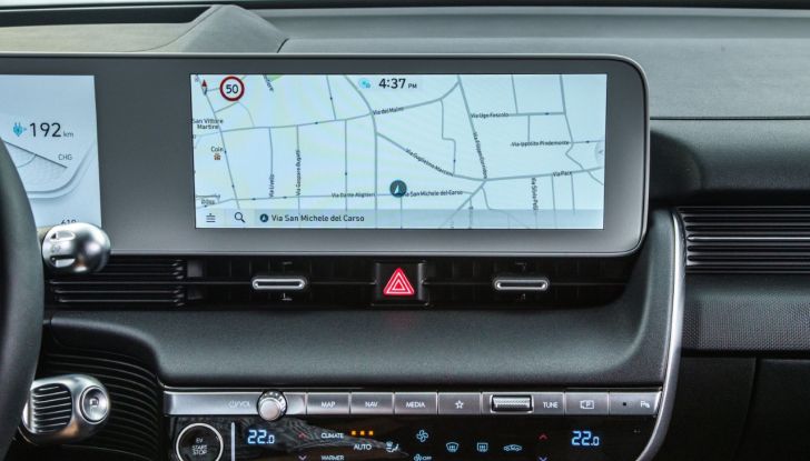 Hyundai reinventa l’auto elettrica, con la nuova IONIQ 5 - Foto 24 di 32