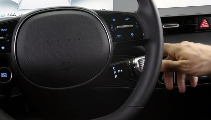 Hyundai reinventa l’auto elettrica, con la nuova IONIQ 5 - Foto 19 di 32