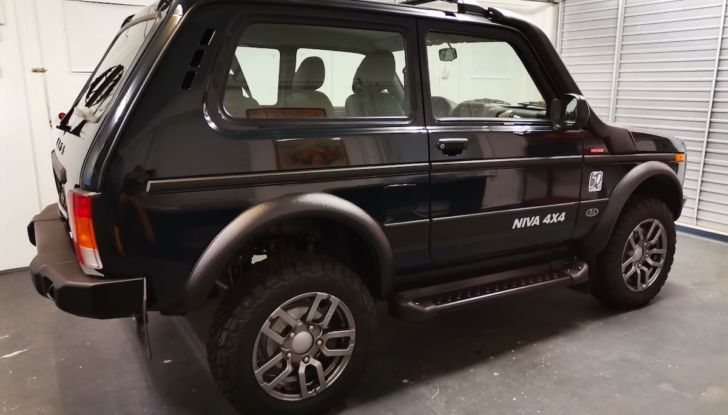 Lada Niva Legend 50th Anniversary: serie limitata e prezzo triplicato - Foto 3 di 6