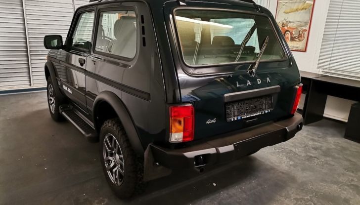 Lada Niva Legend 50th Anniversary: serie limitata e prezzo triplicato - Foto 4 di 6