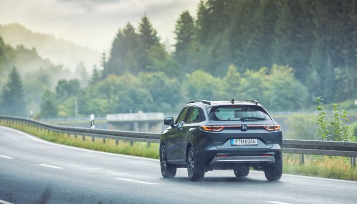 Prova su strada Honda HR-V e:HEV 2022: tutto quello che c’è da sapere sul nuovo crossover ibrido - Foto 25 di 33