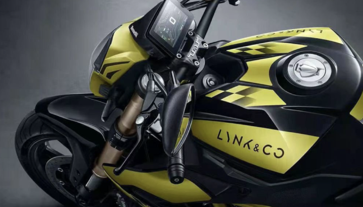 Volvo entra nel mondo delle moto con Lynk & Co - Foto 4 di 4