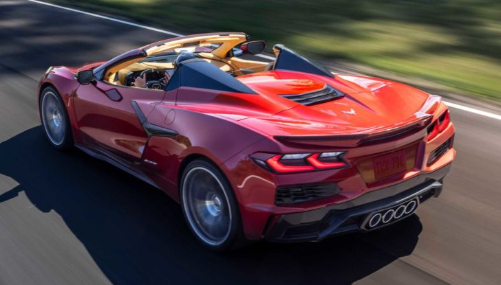Chevrolet Corvette: il futuro è ibrido (2023) e poi elettrico - Foto 12 di 19