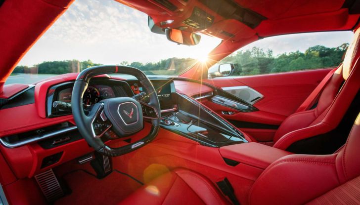 Chevrolet Corvette: il futuro è ibrido (2023) e poi elettrico - Foto 16 di 19