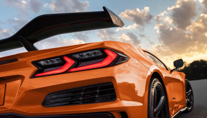 Chevrolet Corvette: il futuro è ibrido (2023) e poi elettrico - Foto 7 di 19