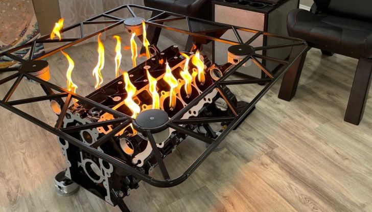 Da supercar ad oggetto di arredamento: il V10 della Viper diventa un braciere! - Foto 2 di 5