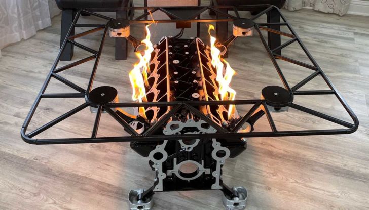 Da supercar ad oggetto di arredamento: il V10 della Viper diventa un braciere! - Foto 3 di 5