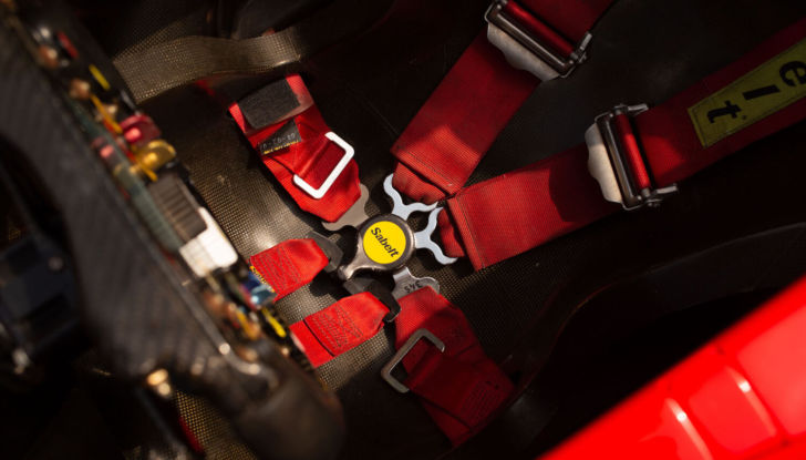 Una Ferrari F1 sfreccia in autostrada: il pilota è ricercato dalla Polizia - Foto 11 di 11