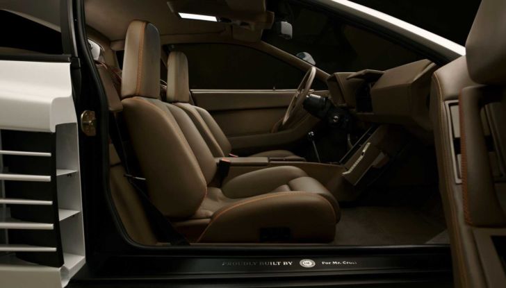 Ferrari Testarossa: il mito rinasce con il restomod di Officine Fioravanti - Foto 9 di 10