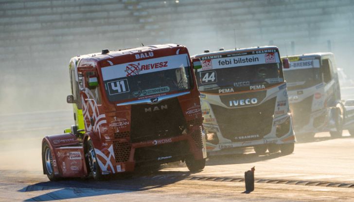 Misano dà spettacolo con i camion del FIA European Truck Racing Championship! - Foto 22 di 50