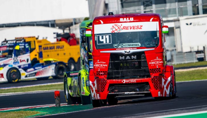 Misano dà spettacolo con i camion del FIA European Truck Racing Championship! - Foto 5 di 50