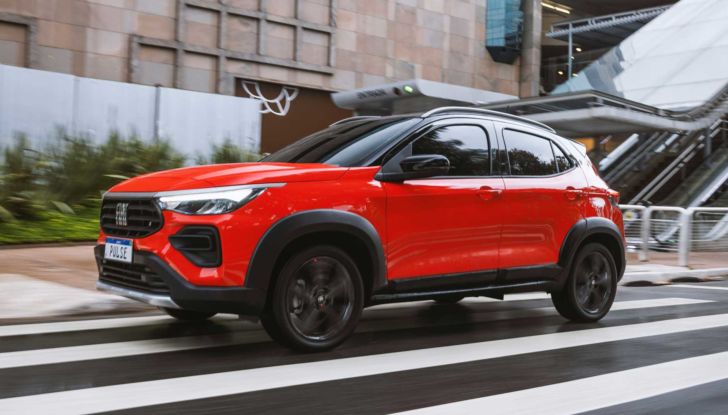 Fiat Pulse: debutta il nuovo SUV compatto economico - Foto 2 di 14