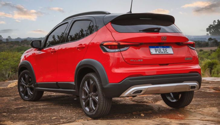 Fiat Pulse: debutta il nuovo SUV compatto economico - Foto 3 di 14