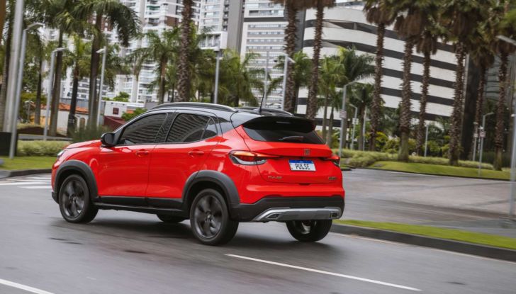 Fiat Pulse: debutta il nuovo SUV compatto economico - Foto 4 di 14