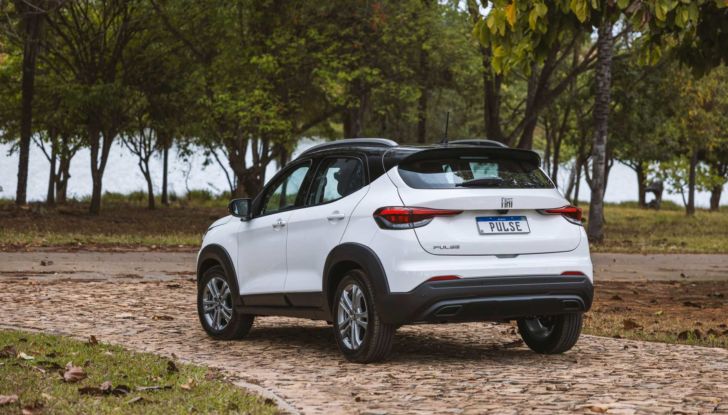 Fiat Pulse: debutta il nuovo SUV compatto economico - Foto 7 di 14