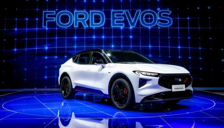 Ford Evos, il nuovo SUV elettrico della Casa dell’Ovale Blu - Foto 5 di 7