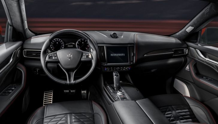 Maserati Ghibli e Levante F Tributo omaggiano Fangio - Foto 10 di 10