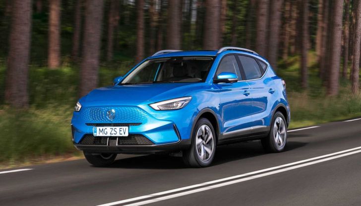 MG Europe debutta in Italia con MG5 Electric, ZS EV e Marvel R - Foto 7 di 9
