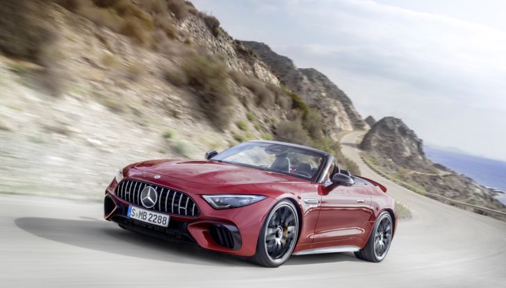 Mercedes-AMG SL 2022: la spider sportiva ritorna con un V8 da 585 cavalli - Foto 13 di 21