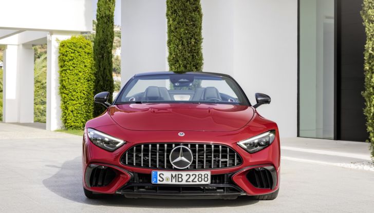Mercedes-AMG SL 2022: la spider sportiva ritorna con un V8 da 585 cavalli - Foto 9 di 21