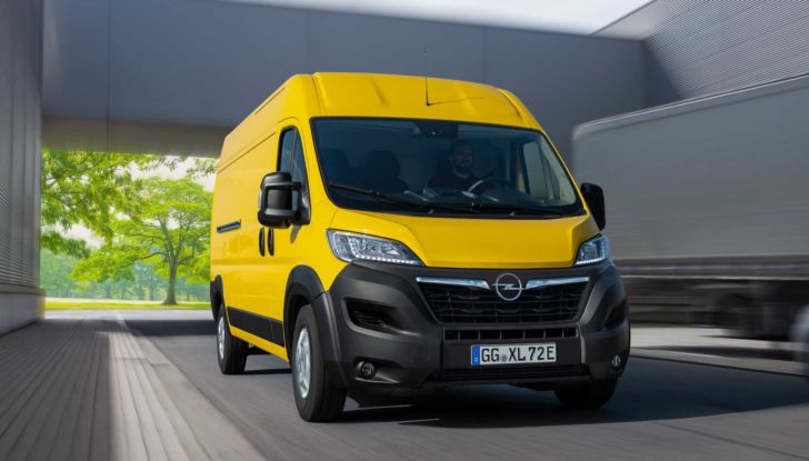 Opel Movano 2022: aperti gli ordini, listino da 25.520 Euro - Foto 2 di 8