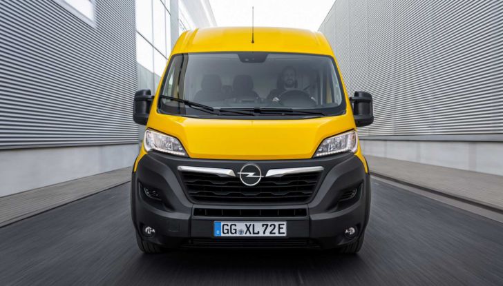 Opel Movano 2022: aperti gli ordini, listino da 25.520 Euro - Foto 1 di 8
