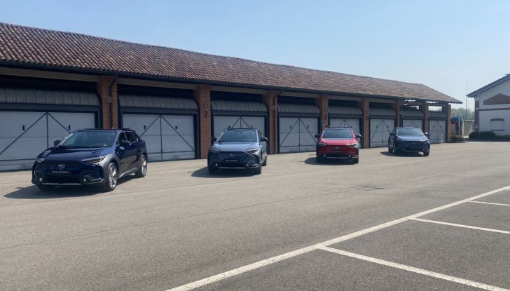 Subaru Solterra: trazione integrale e 218 CV per il SUV elettrico giapponese - Foto 3 di 19