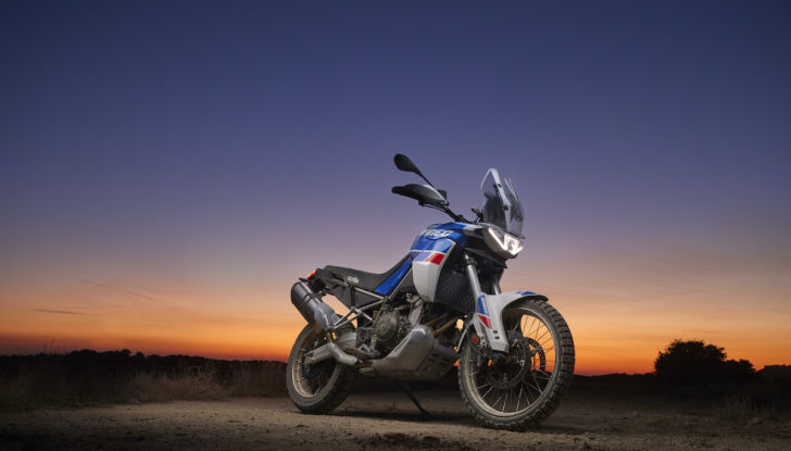 Aprilia Tuareg 660: la media per viaggiare e fare fuoristrada - Foto 1 di 7