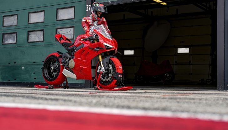 Ducati Panigale V4, oggi ancora più performante - Foto 5 di 9
