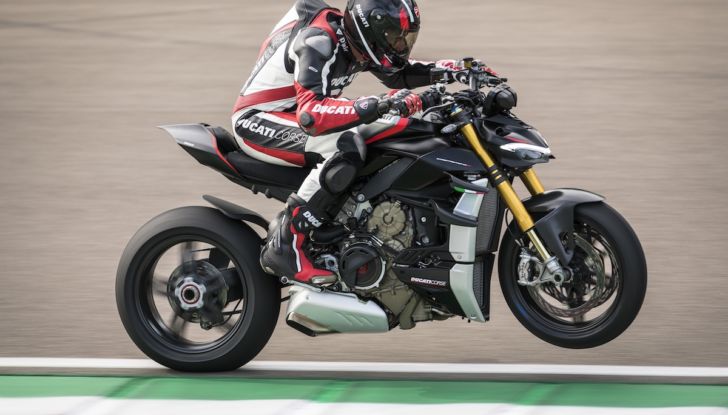 La gamma Ducati Streetfighter si allarga con V2 e  V4 SP - Foto 2 di 9