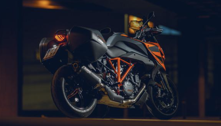 KTM 1290 Super Duke GT 2022: annunciato il prezzo di vendita - Foto 1 di 11