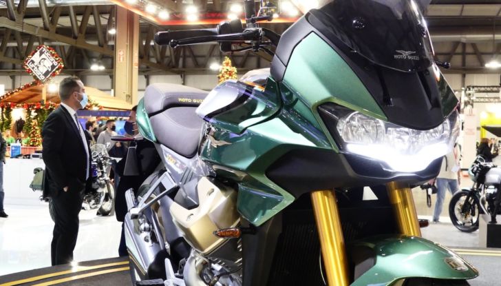 EICMA 2021: Moto Guzzi presenta la V100 Mandello - Foto 1 di 19