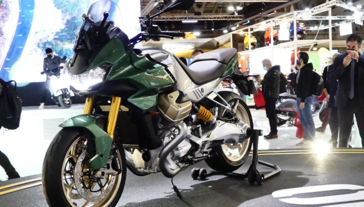 EICMA 2021: Moto Guzzi presenta la V100 Mandello - Foto 14 di 19