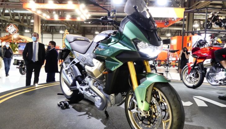 EICMA 2021: Moto Guzzi presenta la V100 Mandello - Foto 18 di 19