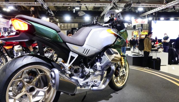 EICMA 2021: Moto Guzzi presenta la V100 Mandello - Foto 19 di 19