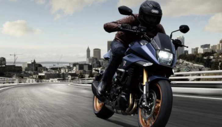 Suzuki Katana MY2022 debutta a EICMA 2021 - Foto 4 di 11