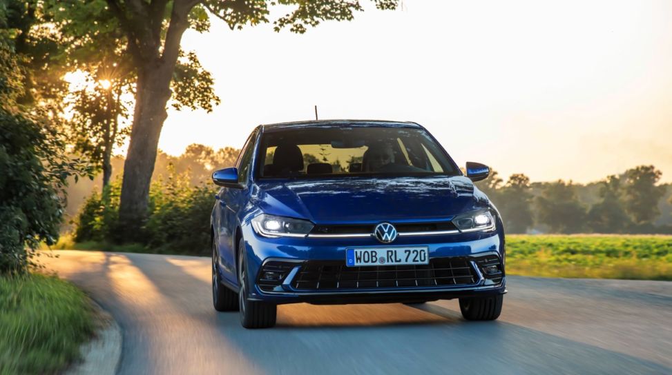 VIDEO Nuova Volkswagen Polo Restyling 2022 Prova su strada opinioni versioni e prezzi