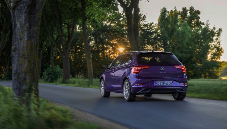 [VIDEO] Nuova Volkswagen Polo Restyling 2022: Prova su strada, opinioni, versioni e prezzi - Foto 32 di 41