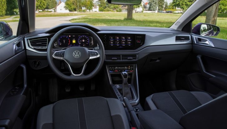 [VIDEO] Nuova Volkswagen Polo Restyling 2022: Prova su strada, opinioni, versioni e prezzi - Foto 37 di 41