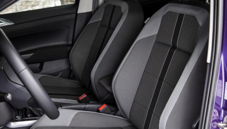 [VIDEO] Nuova Volkswagen Polo Restyling 2022: Prova su strada, opinioni, versioni e prezzi - Foto 39 di 41