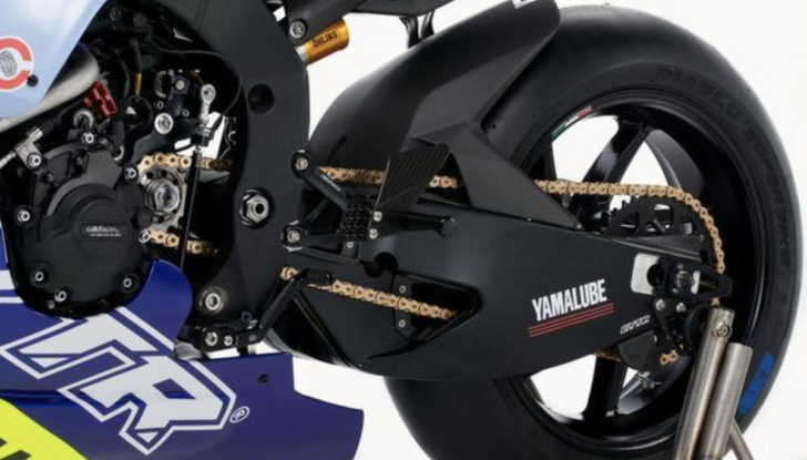 Yamaha R1 GYTR VR46 Tribute: la moto tributo a Valentino Rossi - Foto 11 di 17