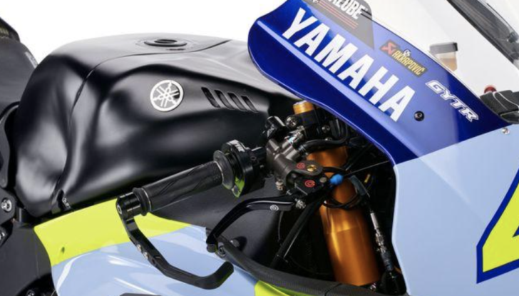 Yamaha R1 GYTR VR46 Tribute: la moto tributo a Valentino Rossi - Foto 13 di 17