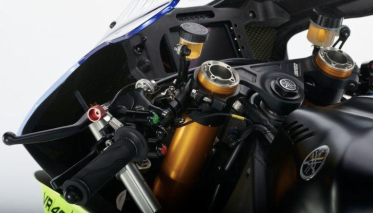 Yamaha R1 GYTR VR46 Tribute: la moto tributo a Valentino Rossi - Foto 2 di 17
