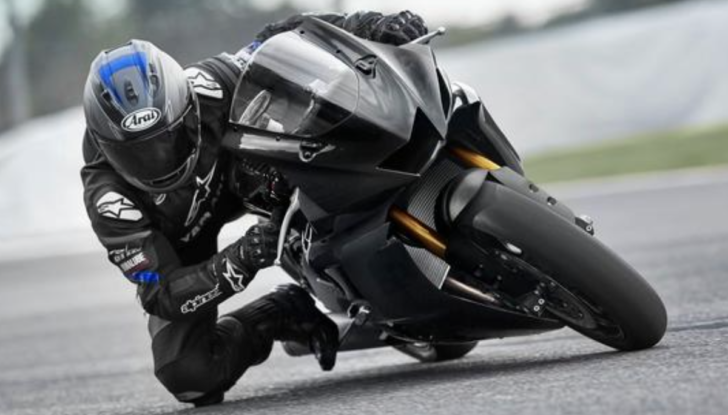 Yamaha: presentate la R6 Race e la R6 GYTR MY 2022 - Foto 4 di 14