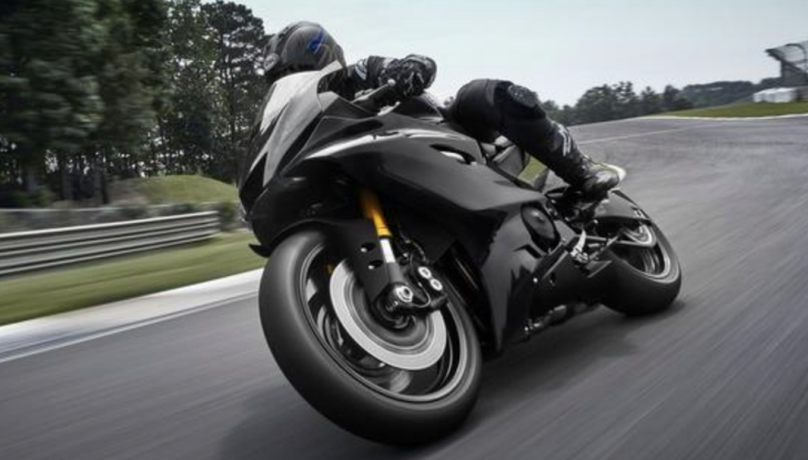 Yamaha: presentate la R6 Race e la R6 GYTR MY 2022 - Foto 7 di 14