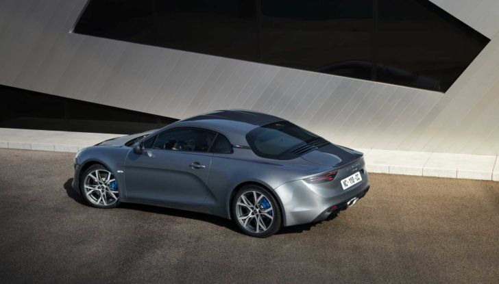 Alpine A110 2022: la sportiva francese si rinnova in tre versioni (base, GT e S) - Foto 16 di 22
