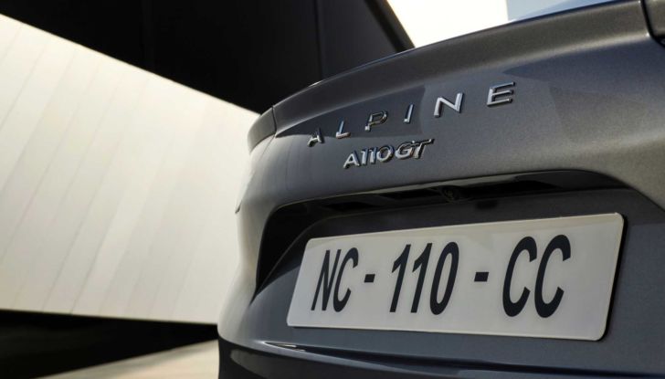 Alpine A110 2022: la sportiva francese si rinnova in tre versioni (base, GT e S) - Foto 17 di 22